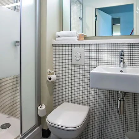 Hotel Ibis Budget Montpellier Centre Millenaire --3