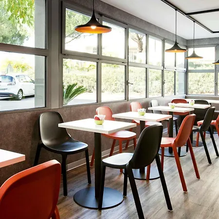Hotel Ibis Budget Montpellier Centre Millenaire --2